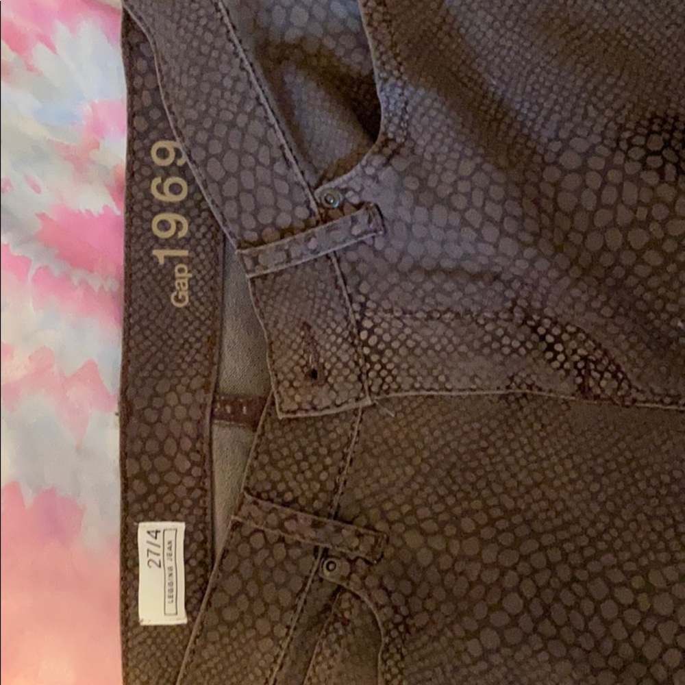 GAP size 27 animal print denim legging